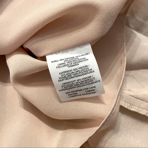 Ivory off-the-shoulder lace dress - Picture 6 of 8